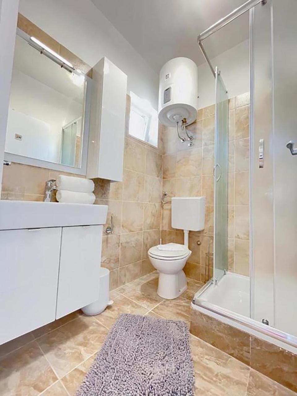 Caramel Comforts In Stinjan Only 800 Meters From The Beach Pola Esterno foto